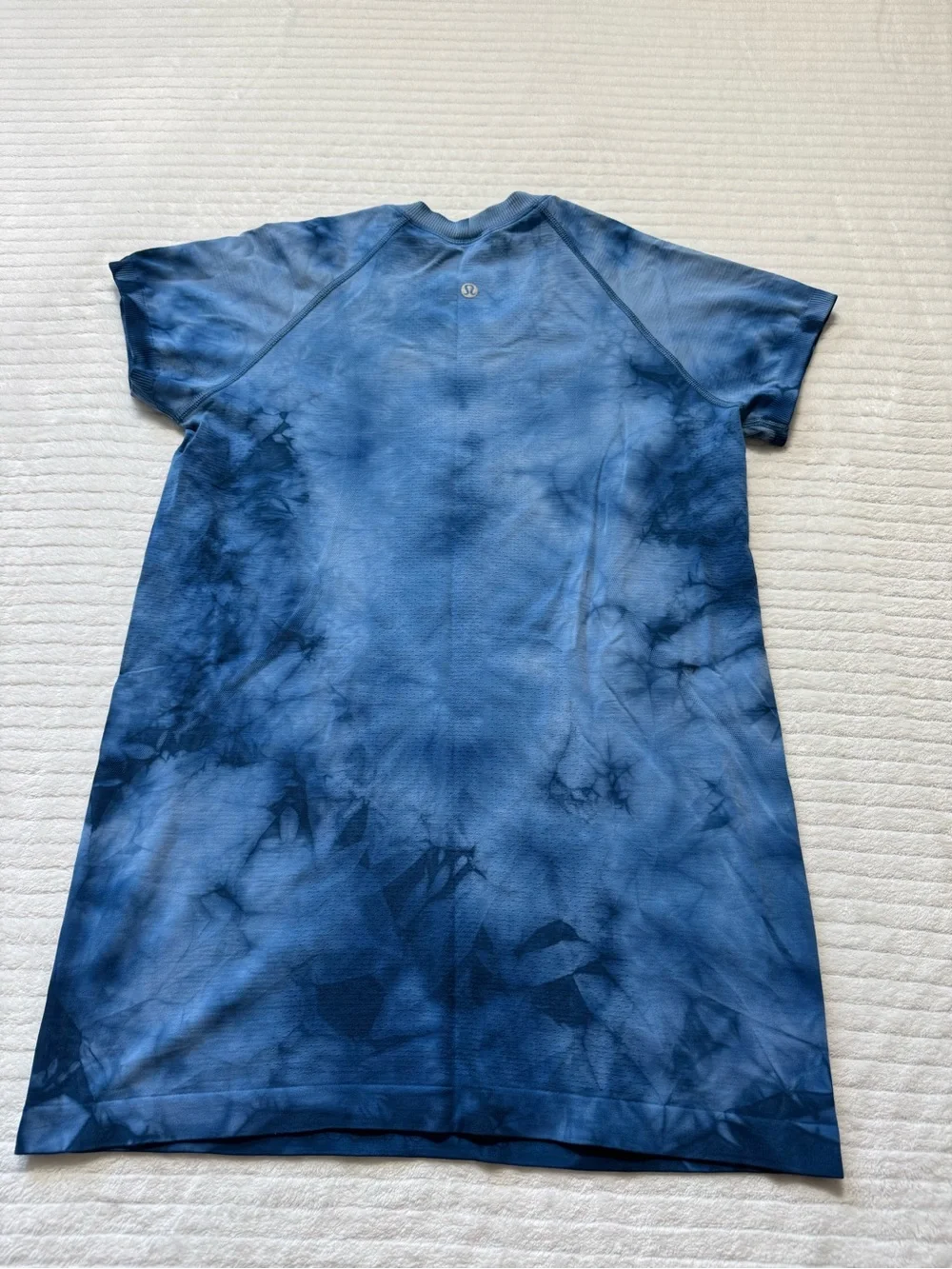 lululemon athletica Blue Tie-Dye Short Sleeve Crew Tee